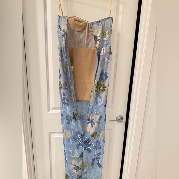 NWOT Bronx and Banco Dahlia Sequin Floral Column Gown in Baby Blue - Picture 14 of 16